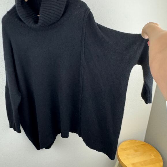 Studio B3 Oversized Merino Wool Turtleneck Sweater - Picture 3 of 6